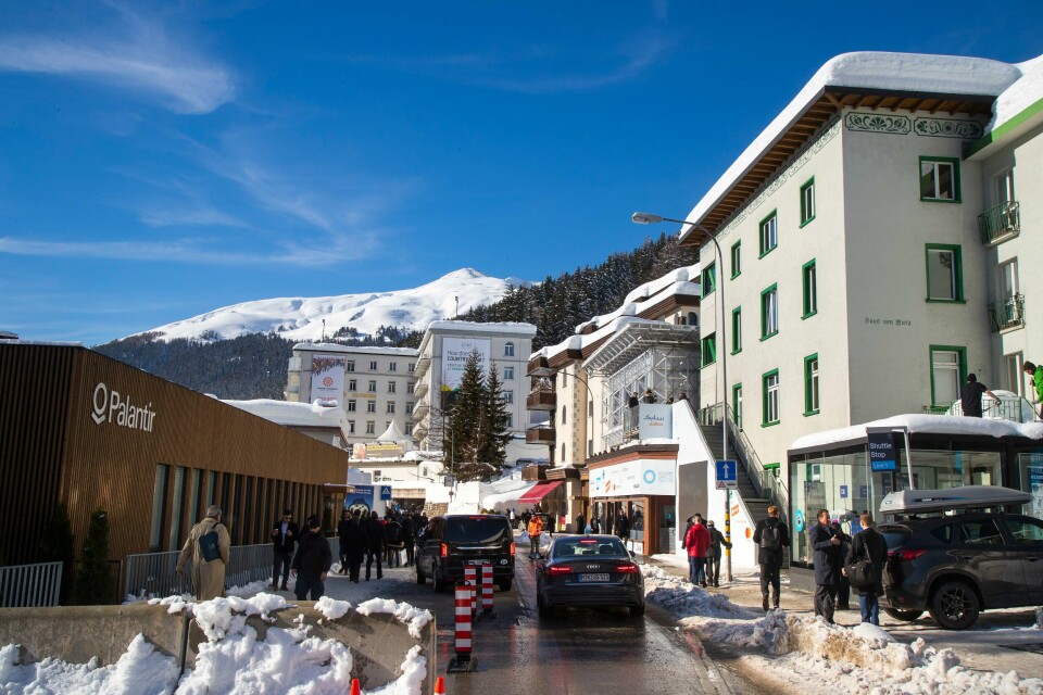 Norske millionærer som har flyttet til Sveits av skattehensyn, kan bli rammet av et nytt skatteforslag som kommer opp til folkeavstemning tidligst i 2026. Bildet er fra Davos. Arkivfoto. Norske millionærer som har flyttet til Sveits av skattehensyn, kan bli rammet av et nytt skatteforslag som kommer opp til folkeavstemning tidligst i 2026. Bildet er fra Davos. Arkivfoto: Heiko Junge / NTB