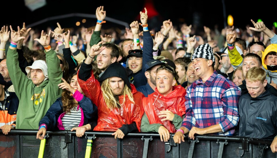En konsert på Roskilde-festivalen ble avbrutt på grunn av fare for lynnedslag. Bildet viser en annen konsert fredag. En konsert på Roskilde-festivalen ble avbrutt på grunn av fare for lynnedslag. Bildet viser en annen konsert fredag. Foto: Thomas Traasdahl / Ritzau / AP / NTB