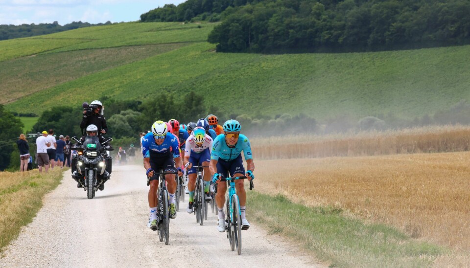Anthony Turgis (midten) vant den 9. etappen av Tour de France. Anthony Turgis (midten) vant den 9. etappen av Tour de France. Foto: Etienne Garnier / Pool Photo via AP / NTB.