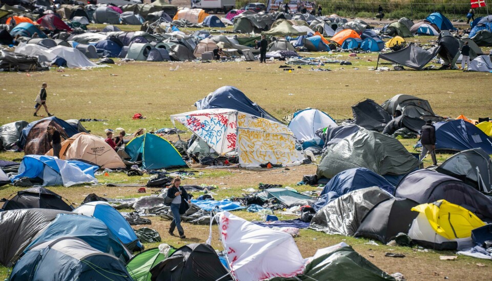 En person har omkommet under ryddearbeidet etter årets Roskilde-festival. En person har omkommet under ryddearbeidet etter årets Roskilde-festival.