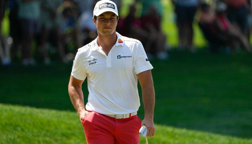 Viktor Hovland spilte ujevnt på den andre runden av Scottish Open. Viktor Hovland gikk en solid runde i Connecticut lørdag. Foto: Seth Wenig / AP / NTB