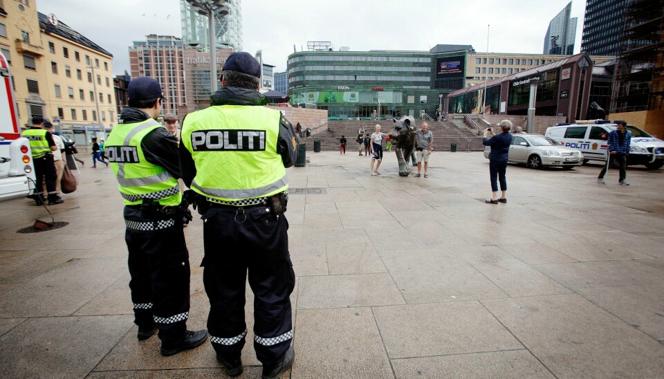 Spørsmålet er ikke lenger om Norge skal gå i front for sosial reform på et livsviktig område. Spørsmålet er om vi skal være de siste som står igjen på perrongen, eller om vi skal komme oss på toget før stasjonen forfaller, skriver Trygve Svensson. Spørsmålet er ikke lenger om Norge skal gå i front for sosial reform på et livsviktig område. Spørsmålet er om vi skal være de siste som står igjen på perrongen, eller om vi skal komme oss på toget før stasjonen forfaller, skriver Trygve Svensson.