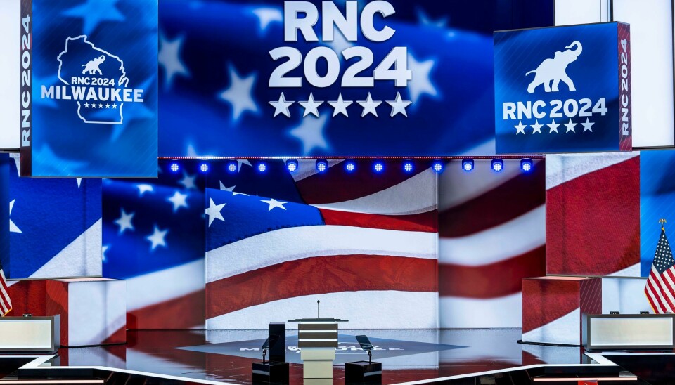 Republikanernes landsmøte åpner mandag i Fiserv Forum i Milwaukee i Wisconsin. Flere medier skriver at tidligere president Donald Trump kommer til å kunngjøre sin visepresidentkandidat mandag kveld. Republikanernes landsmøte åpner mandag i Fiserv Forum i Milwaukee i Wisconsin. Flere medier skriver at tidligere president Donald Trump kommer til å kunngjøre sin visepresidentkandidat mandag kveld. Foto: J. Scott Applewhite / AP / NTB