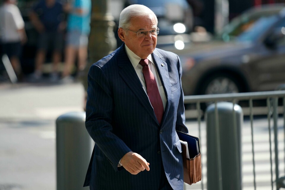 Den amerikanske senatoren Bob Menendez er kjent skyldig på alle 18 tiltalepunkter i korrupsjonssaken mot ham. Den amerikanske senatoren Bob Menendez er kjent skyldig på alle 18 tiltalepunkter i korrupsjonssaken mot ham. Foto: Seth Wenig / AP / NTB
