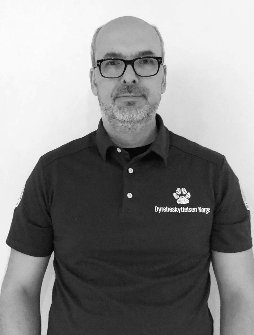 Martin Aasen Wright, kommunikasjonsansvarlig i Dyrebeskyttelsen Norge, sier tilfellet i Brønnøy er et av de mer ekstreme han har hørt om. Martin Aasen Wright, kommunikasjonsansvarlig i Dyrebeskyttelsen Norge, sier tilfellet i Brønnøy er et av de mer ekstreme han har hørt om.