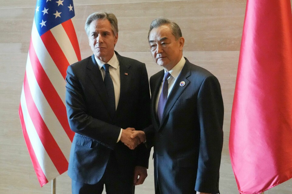 USAs utenriksminister Antony Blinken møtte lørdag sin kinesiske kollega Wang Yi i forbindelse med toppmøtet i Laos. USAs utenriksminister Antony Blinken møtte lørdag sin kinesiske kollega Wang Yi i forbindelse med toppmøtet i Laos. Foto: Achmad Ibrahim / AP / NTB