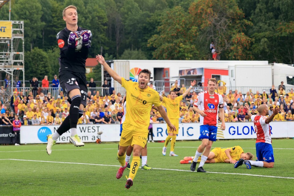 Det ble en dramatisk kamp i Eliteserien mellom KFUM Oslo og Bodø/Glimt på Ekeberg. Foto: Tor Erik Schrøder / NTB Det ble en dramatisk kamp i Eliteserien mellom KFUM Oslo og Bodø/Glimt på Ekeberg. Foto: Tor Erik Schrøder / NTB