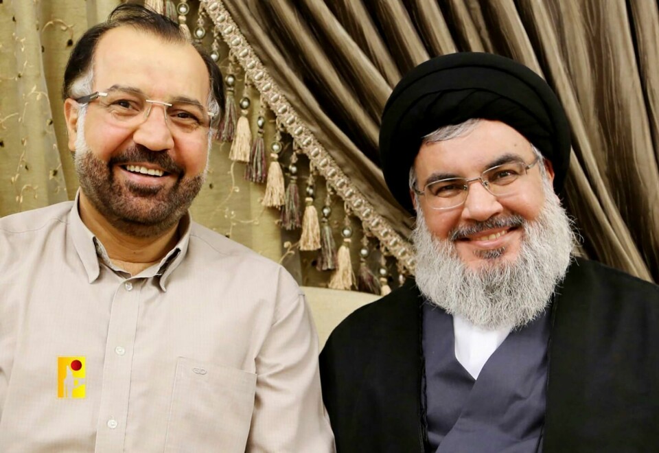 Fuad Shukr (til venstre) var av det israelske forsvaret (IDF) blitt beskrevet som Hizbollah-leder Hassan Nasrallahs (til høyre) høyre hånd. Fuad Shukr (til venstre) var av det israelske forsvaret (IDF) blitt beskrevet som Hizbollah-leder Hassan Nasrallahs (til høyre) høyre hånd. Foto: Hizbollah-militsens medieavdeling / AP / NTB