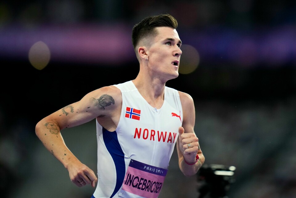 Jakob Ingebrigtsen skal ut i finale på 1500 meter tirsdag kveld Jakob Ingebrigtsen kom først i mål på semifinalen. Foto: Petr David Josek / AP / NTB