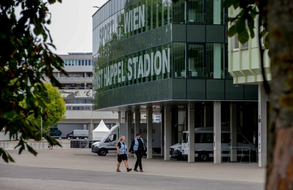Ifølge østerriksk politi hadde de mistenkte konkrete planer om å utføre et dødelig angrep blant de anslagsvis 20.000 fansene som var ventet å samles utenfor Ernst Happel stadion under en av Taylor Swifts konserter. Her på Ernst Happel-stadion skulle de avlyste Taylor Swift-konsertene i Wien vært holdt. Foto: Heinz-Peter Bader / APO / NTB