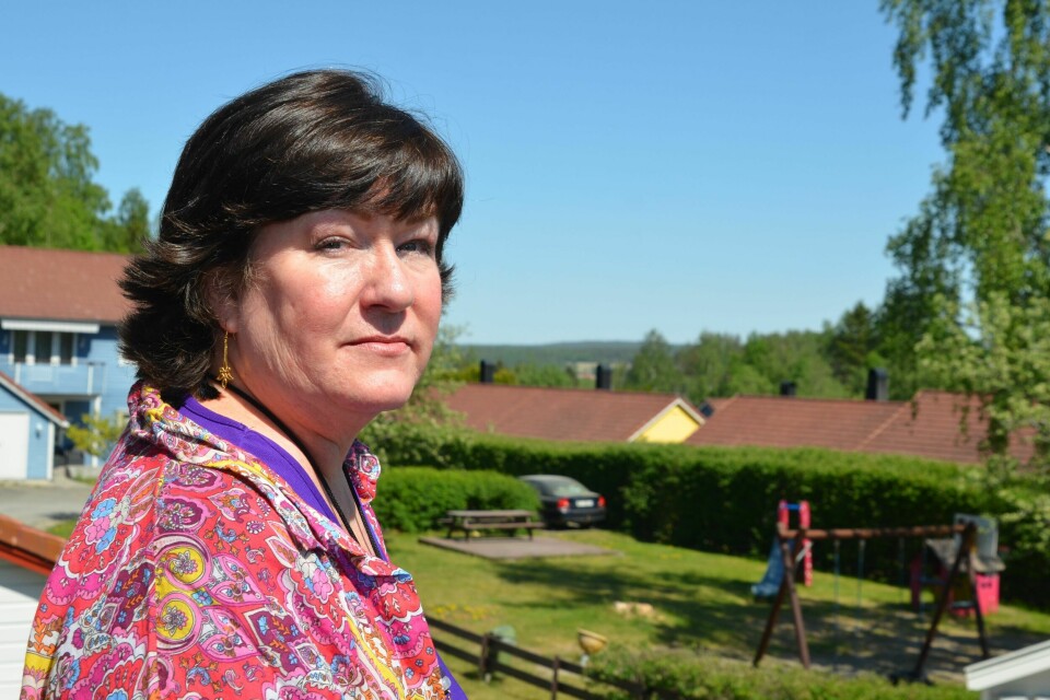 – Jeg visste at en del ville bli annerledes, men overgangen ble for stor, sier Tracy McGinnis. Med bestemor og oldeforeldre fra Norge valgte hun å bosette seg i slektens hjemland. Det ble ikke slik hun hadde håpet. – Jeg visste at en del ville bli annerledes, men overgangen ble for stor, sier Tracy McGinnis. Med bestemor og oldeforeldre fra Norge valgte hun å bosette seg i slektens hjemland. Det ble ikke slik hun hadde håpet.