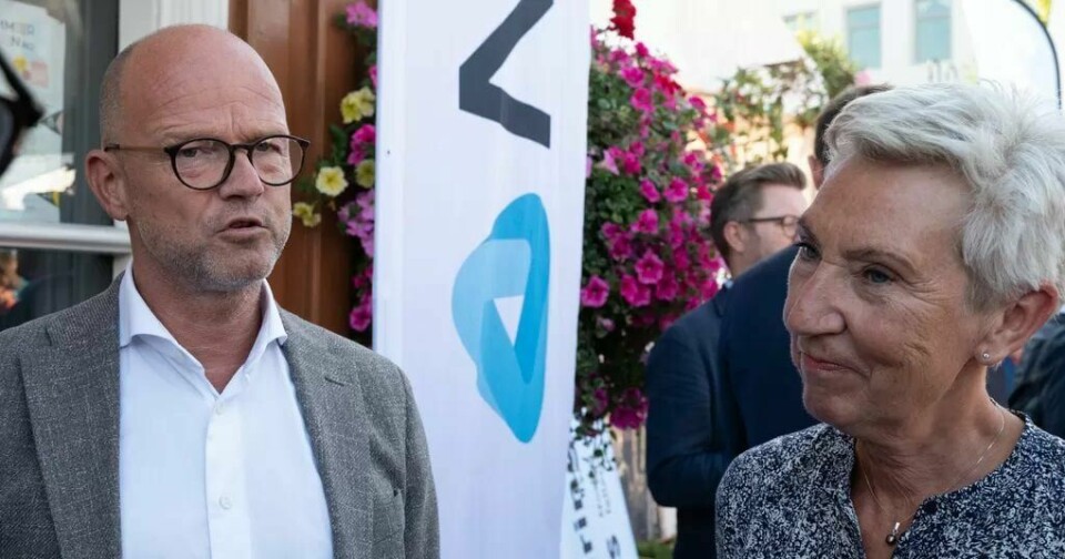 Ole Erik Almlid møttes allerede første dag av Arendalsuka. Og er hjertens enige om at tariffavtalene ikke hører hjemme på politikernes bord. Ole Erik Almlid møttes allerede første dag av Arendalsuka. Og er hjertens enige om at tariffavtalene ikke hører hjemme på politikernes bord.