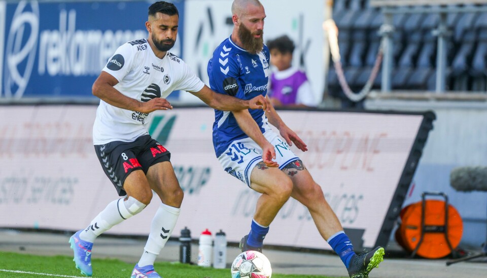 Etzaz Hussain og Jo Inge Berget møttes i eliteseriekampen mellom Odd og Sarpsborg søndag. Etzaz Hussain og Jo Inge Berget møttes i eliteseriekampen mellom Odd og Sarpsborg søndag. Foto: Trond R. Teigen / NTB