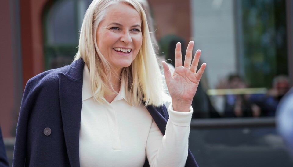 Slottet bekreftet tirsdag at kronprinsesse Mette-Marit har vært i kontakt med fornærmede i Høiby-saken. Kronprinsesse Mette-Marit har utsatt avreisen og håper å få reist til Paris senere. Foto: Amanda Pedersen Giske / NTB