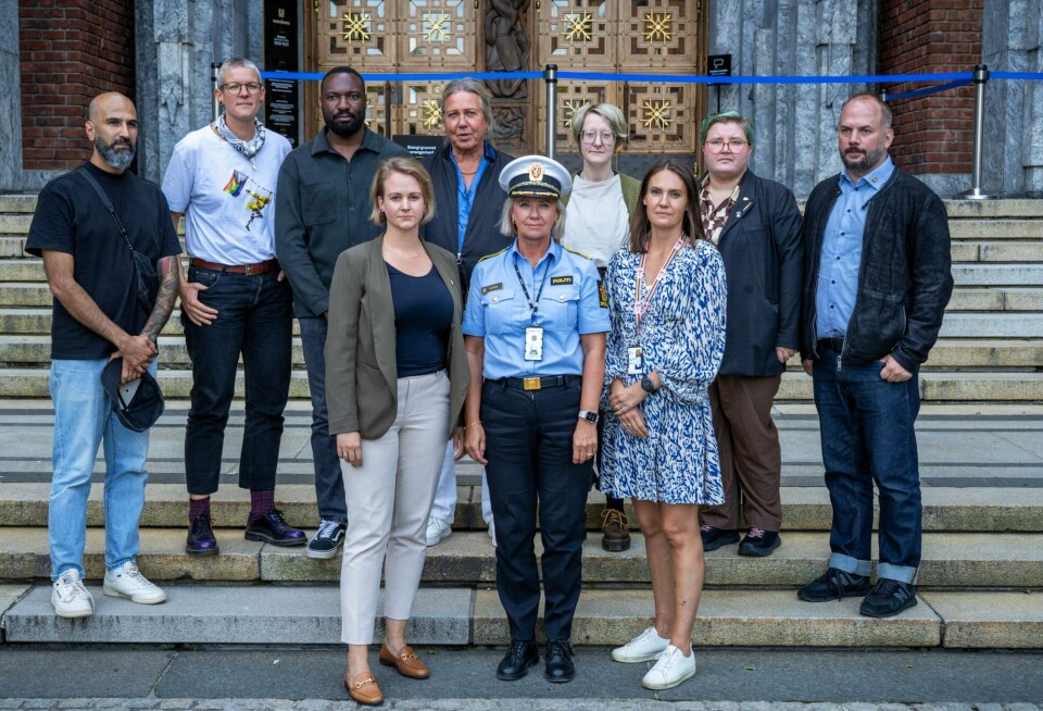 Skolebyråd Julie Remmen Midtgarden og byråd for sosiale tjenester Julianne Ferskaug ledet krisemøte med representanter fra politiet og skeive organisasjoner i Oslo fredag. Skolebyråd Julie Remmen Midtgarden og byråd for sosiale tjenester Julianne Ferskaug ledet krisemøte med representanter fra politiet og skeive organisasjoner i Oslo fredag.