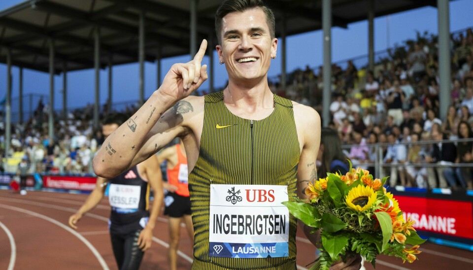 Jakob Ingebrigtsen fikk sin revansj etter OL-fadesen på 1500 meter, og stiller søndag opp til rekordforsøk på 3000 meter i Polen Jakob Ingebrigtsen kunne smile bredt etter seieren i Sveits torsdag. Foto: Laurent Gillieron / Keystone / AP / NTB