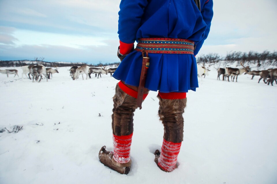 Hets og diskriminering av samer er fortsatt et problem i Norge, viser en oversikt fra FHI. Illustrasjonsfoto. Sannhetskommisjonen kritiserer fornorskingpolitikken som har rammet urfolk og minoriteter i Norge. Foto: Heiko Junge / NTB