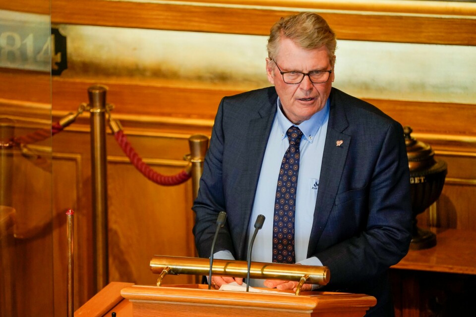 Mangeårig stortingsrepresentant for KrF, Hans Fredrik Grøvan, mener partiet må kalle inn til et ekstraordinært landsmøte for å få på plass en ny partileder så fort som mulig. Leder Hans Fredrik Grøvan i KrFs stortingsgruppe mener at partileder Kjell-Ingolf Ropstad burde ha handlet annerledes i den såkalte gutterom-saken. Foto: Torstein Bøe / NTB