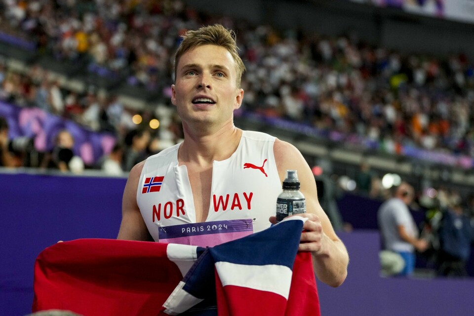 Karsten Warholm legger trolig alle eggene i utendørskurven neste sesong. Karsten Warholm vant Diamond League-stevnet i Polen søndag. Foto: Beate Oma Dahle / NTB