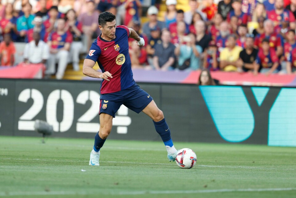 Robert Lewandowski har scoret tre av Barcelonas fire mål så langt denne sesongen, som har gitt full pott etter to kamper. Robert Lewandowski ble matchvinner for Barcelona. Foto: Joan Monfort / AP Photo / NTB.