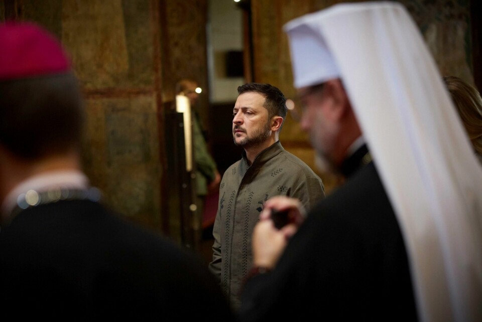 Ukrainas president Volodymyr Zelenskyj under feiringen av den ukrainske selvstendighetsdagen 24. august. Ukrainas president Volodymyr Zelenskyj deltok lørdag på en gudstjeneste i Kyiv i forbindelse med landets uavhengighetsdag. Foto: Ukrainas presidentkontor / AP / NTB