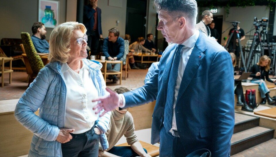 Åslaug Haga, leder i Fornybar Norge, her i passiar med energiminister Terje Aasland (Ap). Åslaug Haga, leder i Fornybar Norge, her i passiar med energiminister Terje Aasland (Ap). Foto: Terje Pedersen / NTB