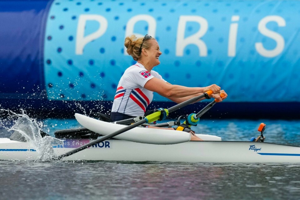 Birgit Skarstein tok ut alt i fredagens forsøksheat, men klarte ikke å komme først i mål. Birgit Skarstein må ut i oppsamlingsheat i jakten på Paralympics-finale i Paris. Foto: Erik Flaaris Johansen / NTB