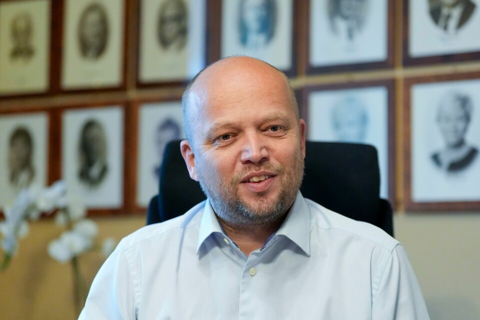 Fra 1. september får alle med barn over seks år mer i barnetrygd. – Letter trykket for barnefamilier, sier finansminister Trygve Slagsvold Vedum. Finansminister Trygve Slagsvold Vedum (Sp). Foto: Terje Pedersen / NTB
