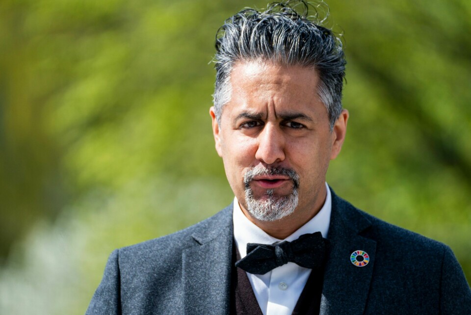 Jeg støtter at Abid Raja retter søkelyset mot temaer som angår forhold knyttet til ungdommer med norsk-muslimsk bakgrunn, men det må være saklig og tuftet på fakta og forskning. Abid Raja (V), stortingsrepresentant og tidligere kultur- og likestillingsminister. Her fra 2021, da han var statsråd.