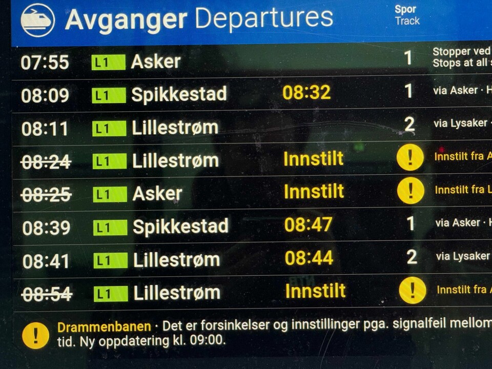 Forsinkelser og innstillinger i togtrafikken er blitt en del av hverdagen til pendlere. Her i Oslo-området på grunn av signalfeil mellom Oslo S og Skøyen. Det vil tirsdag morgen bli forsinkelser og innstillinger i togtrafikken i Oslo-området på grunn av signalfeil mellom Bryn og Grorud. Arkivfoto: Ørn E. Borgen / NTB