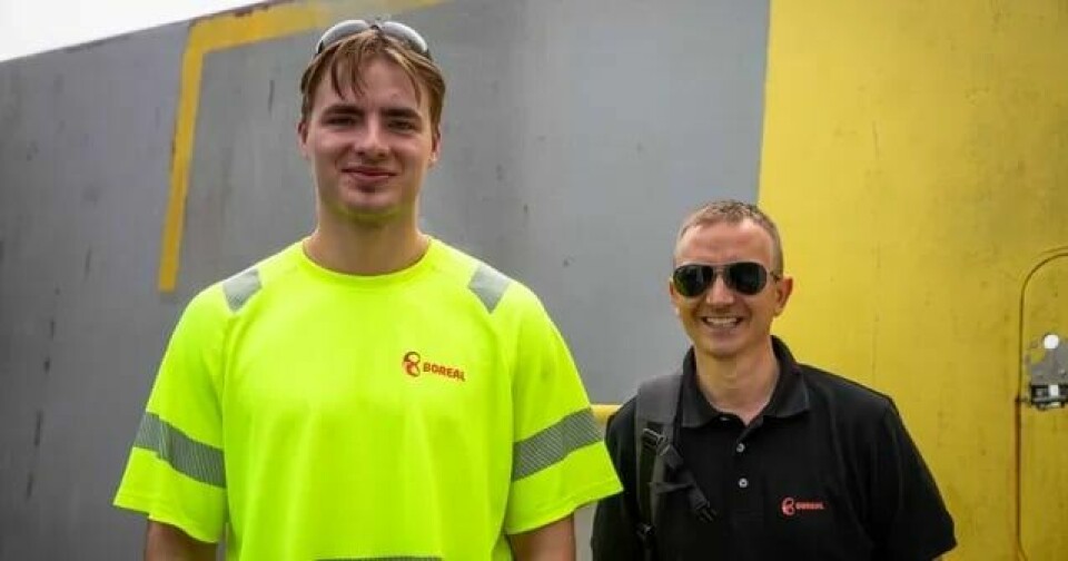 F.v Joakim Stenberg setter pris på at tillitsvalgt André Vegsund tar turen innom arbeidsplassen hans. F.v Joakim Stenberg setter pris på at tillitsvalgt André Vegsund tar turen innom arbeidsplassen hans.