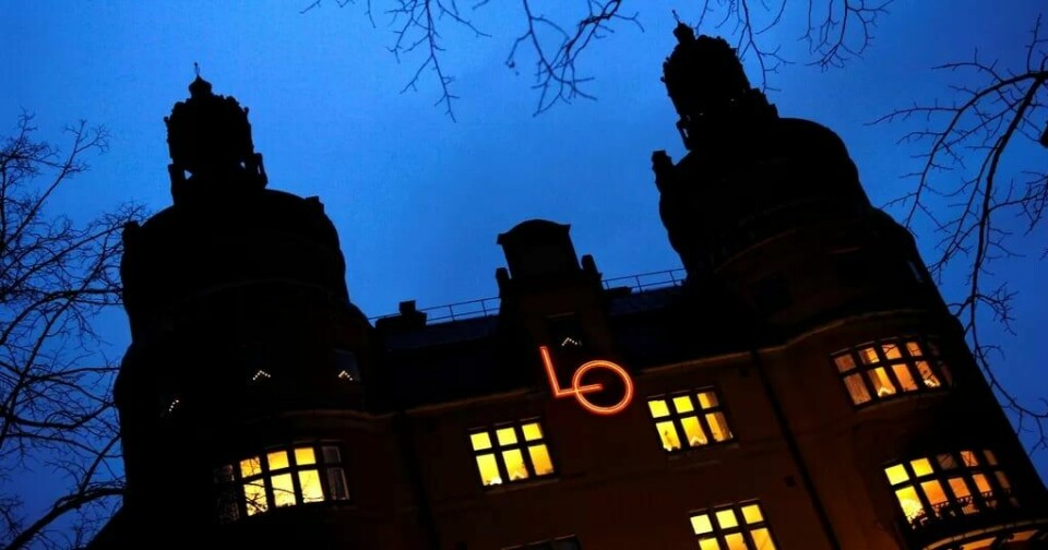 Arbeidsløsheten i Sverige over dobbelt så høy som i Norge. Arbeidsløsheten i Sverige over dobbelt så høy som i Norge.