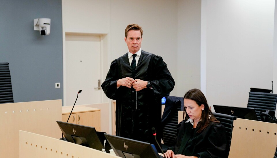 Forsvarer Marius Dietrichson og Albulena Krasniqi i Oslo Tingrett, der straffesaken mot Valon Avdyli startet tirsdag. Han står tiltalt for å ha skutt og drept Hamse Hashi Adan (20) utenfor Lofsrud skole i Oslo i oktober 2021. Forsvarer Marius Dietrichson og Albulena Krasniqi i Oslo Tingrett, der straffesaken mot Valon Avdyli startet tirsdag. Han står tiltalt for å ha skutt og drept Hamse Hashi Adan (20) utenfor Lofsrud skole i Oslo i oktober 2021. Foto: Fredrik Varfjell / NTB