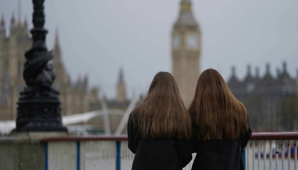 Skal du til Storbritannia på tur til neste år, må du søke om innreisetillatelse på forhånd. Reglene gjelder fra og med april for nordmenn og andre europeere. Skal du til Storbritannia på tur til neste år, må du søke om innreisetillatelse på forhånd. Reglene gjelder fra og med april for nordmenn og andre europeere. Foto: Kin Cheung / AP / NTB