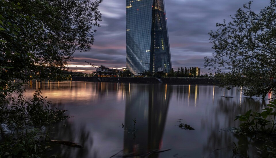 Den europeiske sentralbanken (ECB) setter ned renten ytterligere. Den europeiske sentralbankens (ESB) hovedkvarter i Frankfurt. Foto: Frank Rumpenhorst / DPA / AP / NTB