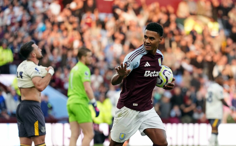 Ollie Watkins scoret to ganger for Aston Villa mot Everton lørdag. Ollie Watkins scoret to ganger for Aston Villa mot Everton lørdag. Foto: Bradley Collyer / PA via AP / NTB