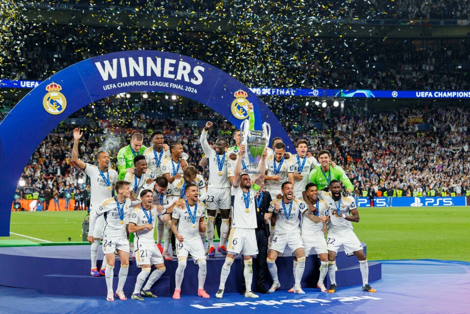 Real Madrid-spillerne kunne i juni løfte nok et Champions League-trofé. Få dager før jul skal spanjolene spille finale i Fifas nye kontinentcup. Real Madrid-spillerne kunne i juni løfte nok et Champions League-trofé. Få dager før jul skal spanjolene spille finale i Fifas nye kontinentcup. Foto: Svein Ove Ekornesvåg / NTB