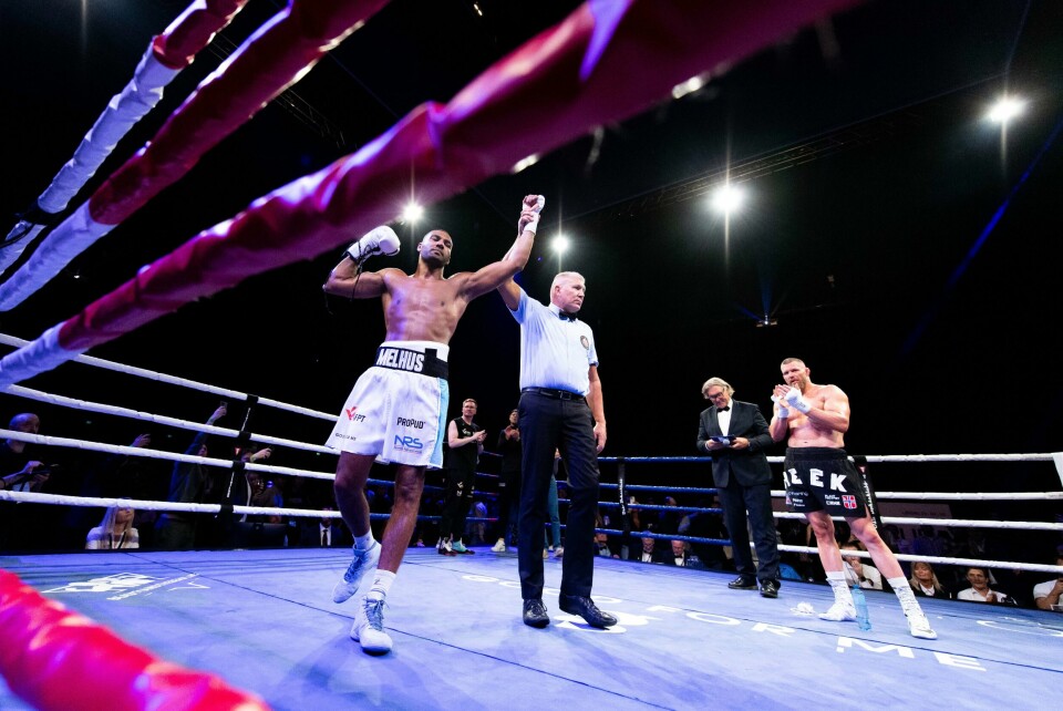 Kevin Melhus ble vinner av boksekampen mot tidligere MMA-utøver Emil Meek. Kevin Melhus ble vinner av boksekampen mot tidligere MMA-utøver Emil Meek. Foto: Annika Byrde / NTB