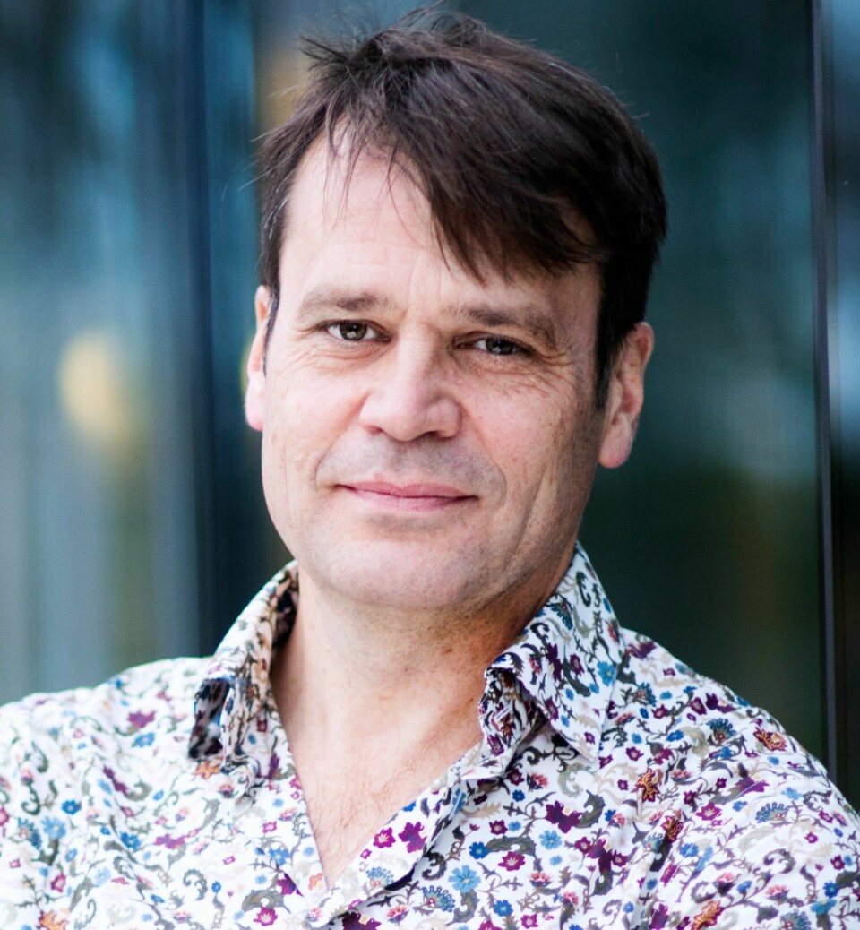 Erik Lerdahl er professor i designmetodikk og innovasjonsprosesser ved UiS, og grunnlegger av møteverktøyet Coboost. Lerdahl har også skrevet boken «Slagkraftige møter» om møtekultur på norsk. Erik Lerdahl