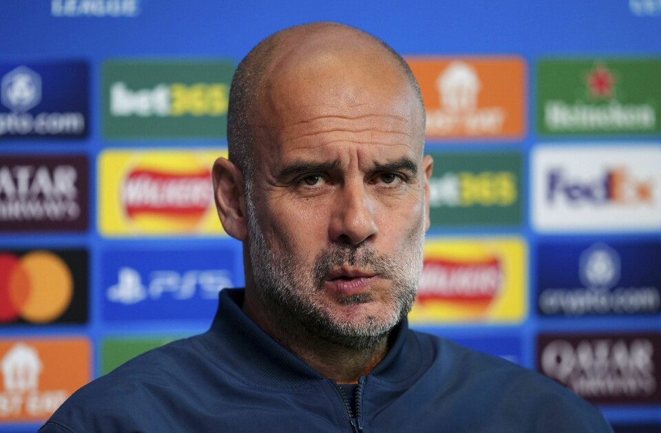Manchester City-manager Pep Guardiola mener mange ønsker å se klubben hans forsvinne fra fotballkartet. Manchester City-manager Pep Guardiola mener mange ønsker å se klubben hans forsvinne fra fotballkartet. Foto: Martin Rickett / PA / AP / NTB