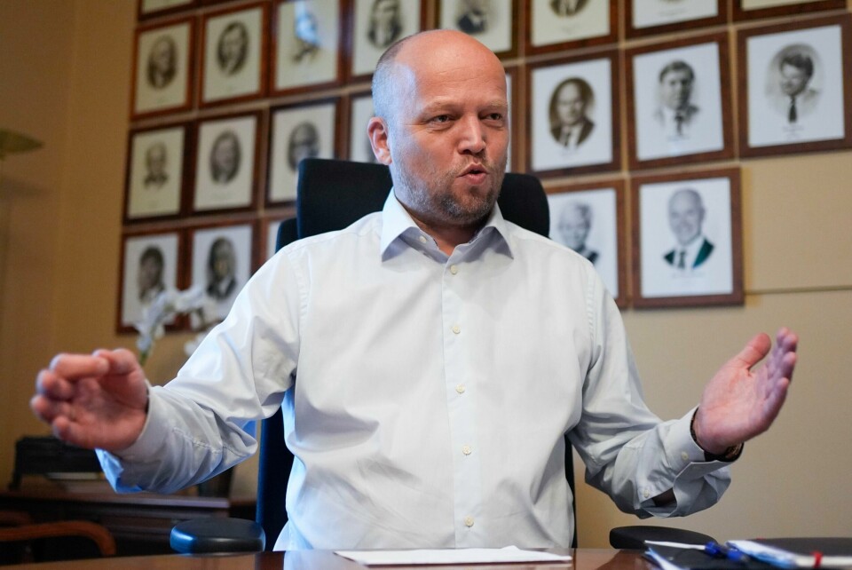 Finansminister Trygve Slagsvold Vedum vil ikke si om han fortsetter som partileder i Senterpartiet. Finansminister Trygve Slagsvold Vedum vil ikke si om han fortsetter som partileder i Senterpartiet. Foto: Terje Pedersen / NTB
