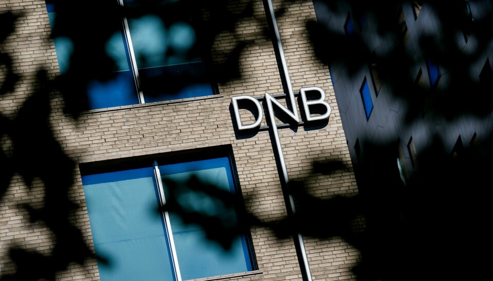 Den faste boliglånsrenten svinger hos DNB. Banken selv omtaler endringene som uvanlig. DNB kommer nå med nye rentevilkår for fastrentekundene. Foto: Fredrik Varfjell / NTB