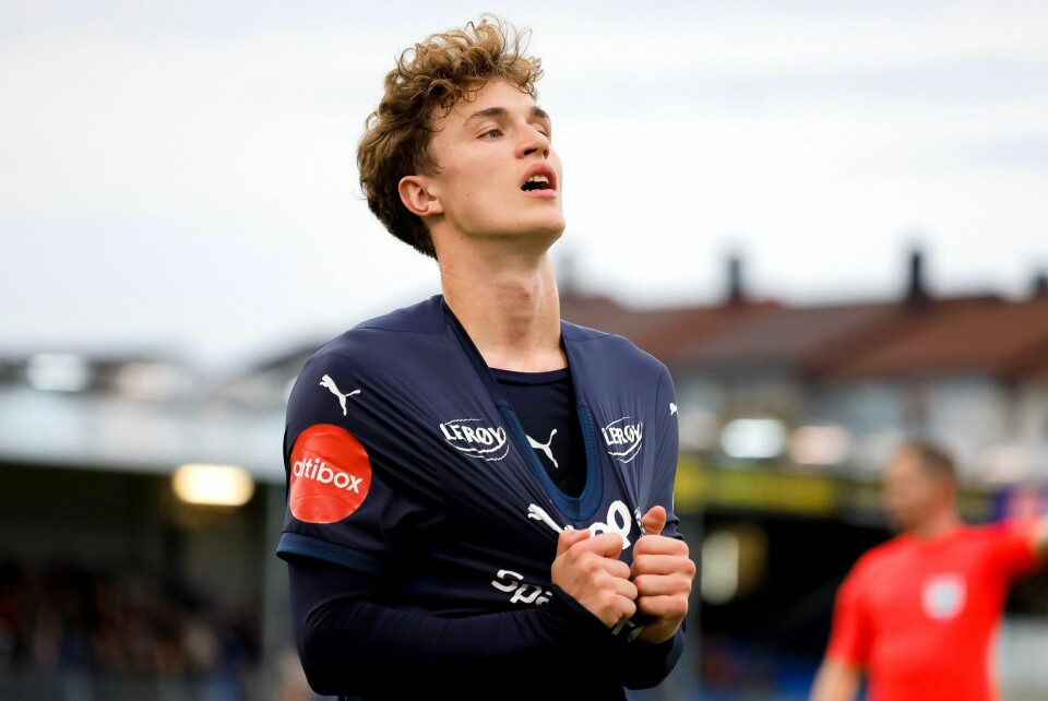 Kristiansunds Oskar Sivertsen skjøt i stolpen mot Odd i Eliteserien. Kristiansunds Oskar Sivertsen skjøt i stolpen mot Odd i Eliteserien. Foto: Svein Ove Ekornesvåg / NTB