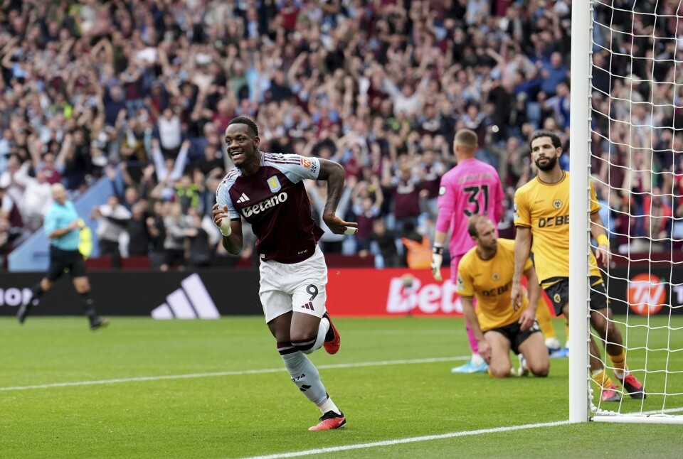 Jhon Duran jubler etter å ha fastsatt resultatet til 3-1 for Aston Villa mot Wolverhampton. Jhon Duran jubler etter å ha fastsatt resultatet til 3-1 for Aston Villa mot Wolverhampton. Foto: Martin Rickett, PA via AP / NTB