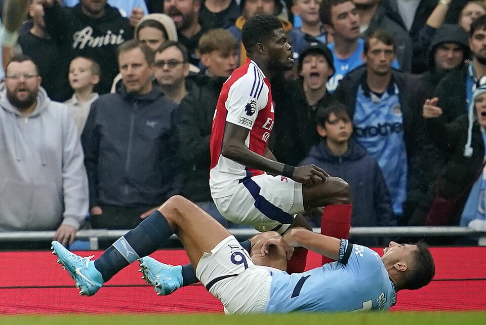 Sesongen er over for Rodri. Sesongen er over for Rodri. Foto: Dave Thompson / AP / NTB
