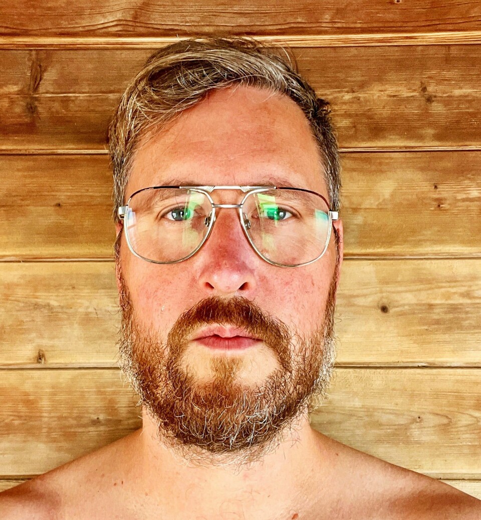 Jeg tror ikke vi i dagens samfunn er flinke nok til å lytte til sjelens behov. Jeg tror altfor mange strekker seg over sine egne grenser. At de jobber for mye og hviler for lite, skriver Christian Scharning. Christian Scharning