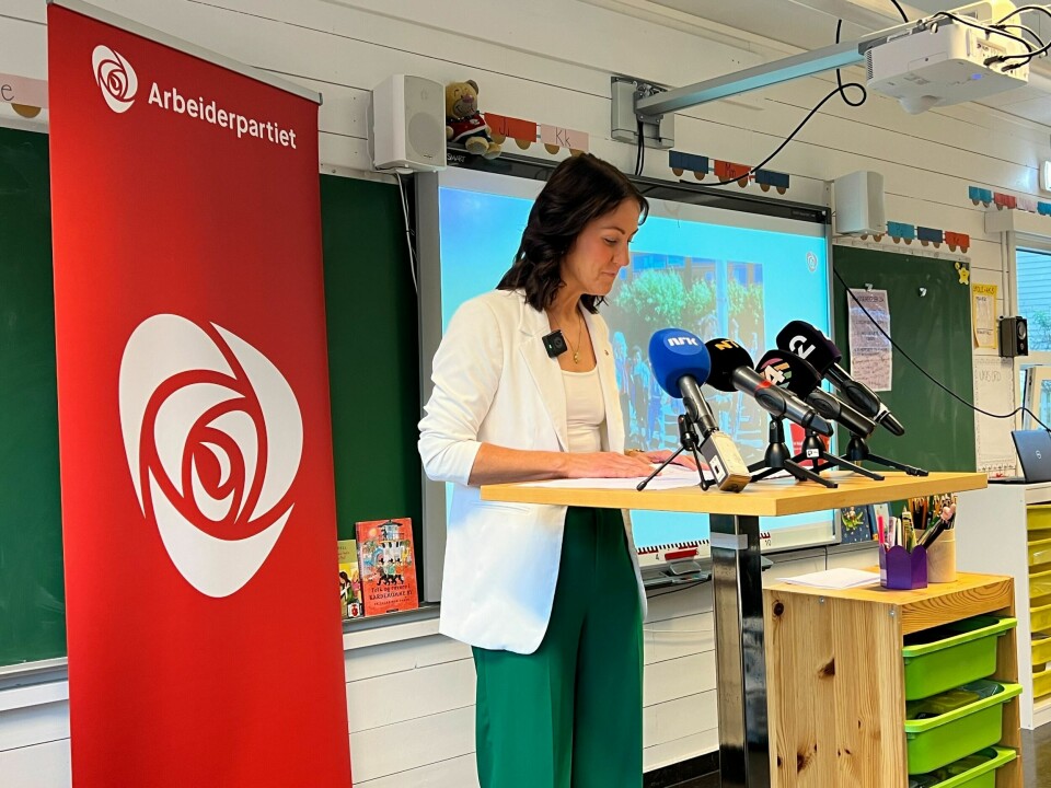 Arbeiderpartiets forslag til stortingsvalgprogram for 2025–2029 blir lagt fram. Det er Ap-nestleder Tonje Brenna som leder programkomiteen. Arbeiderpartiets forslag til stortingsvalgprogram for 2025–2029 blir lagt fram. Det er Ap-nestleder Tonje Brenna som leder programkomiteen.