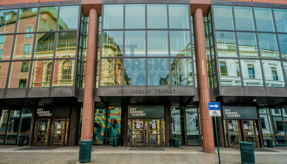 Teatersjef Erik Ulfsby ved Det Norske Teatret i Oslo er fornøyd med at regjeringen setter av 15 millioner kroner i statsbudsjettet til dem. Teatersjef Erik Ulfsby ved Det Norske Teatret i Oslo er fornøyd med at regjeringen setter av 15 millioner kroner i statsbudsjettet til dem. Foto: Stian Lysberg Solum / NTB