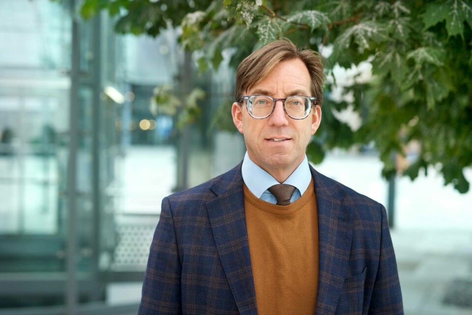 Administrerende direktør Rune Aale-Hansen i Regnskap Norge ønsker et kontantfritt samfunn, og kan styre sin begeistring for påbudet som gjelder fra 1. oktober: En del bedrifter må akseptere kontanter. Administrerende direktør Rune Aale-Hansen i Regnskap Norge ønsker et kontantfritt samfunn, og kan styre sin begeistring for påbudet som gjelder fra 1. oktober: En del bedrifter må akseptere kontanter.