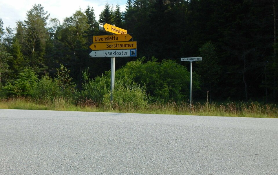 Lyseklostervegen i Bjørnafjorden kommune er en landevei som ofte plages med råkjørere. Lyseklostervegen